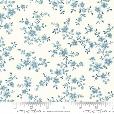 MODA Cascade by 3 Sisters Garden Blooms Cloud 44322-11