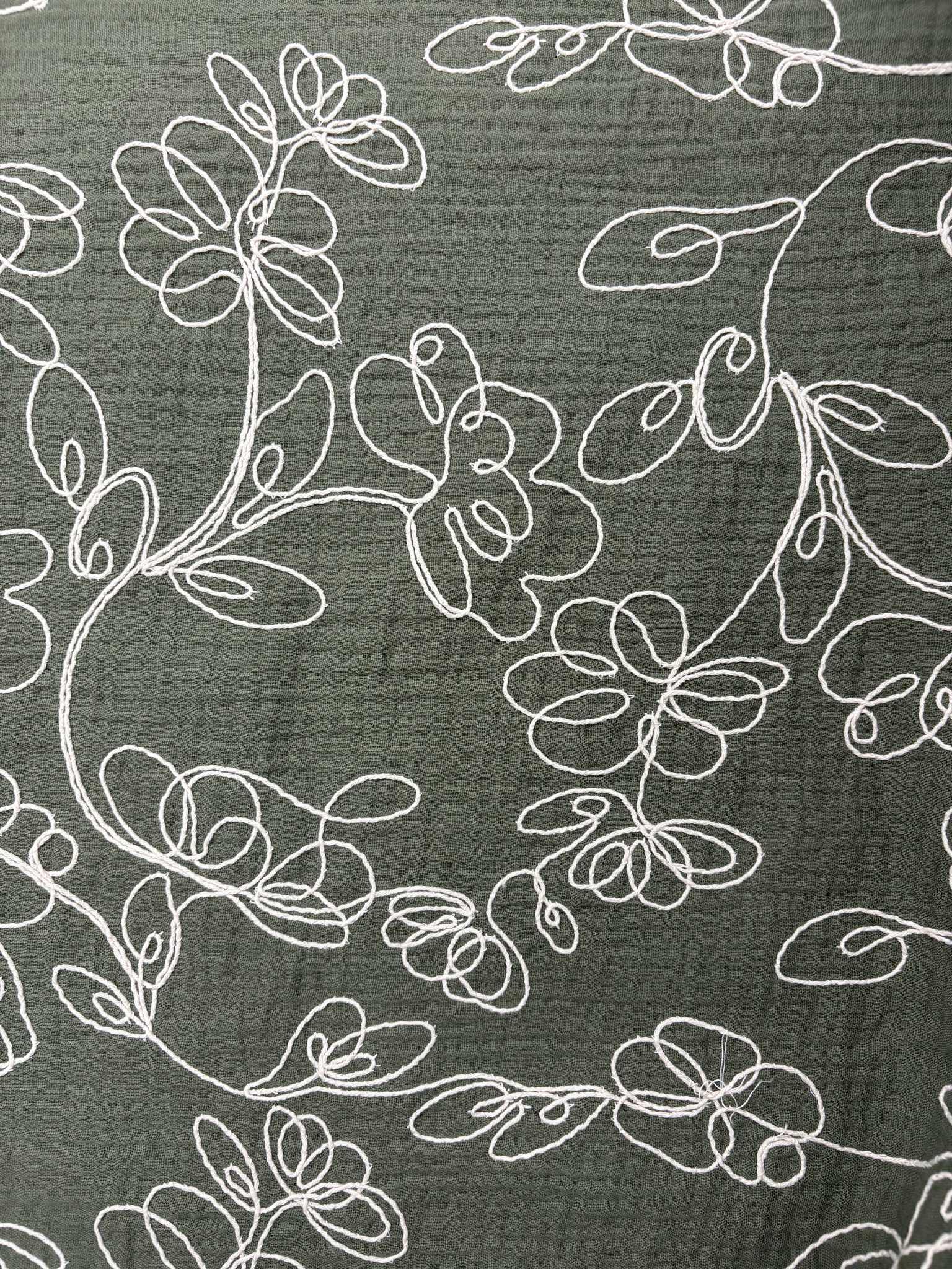Double Gauze Embroidery Flowers-on Green